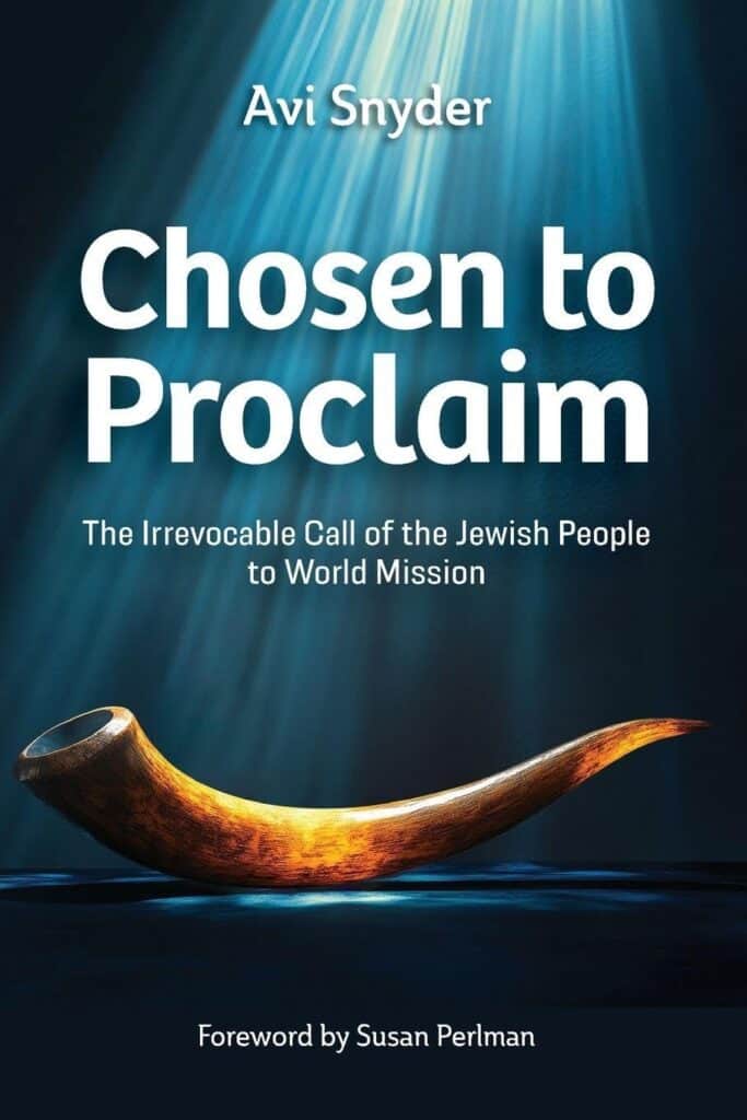 Book cover of "Chosen to Proclaim" by Avi Snyder, focusing on Jewish call to world mission.